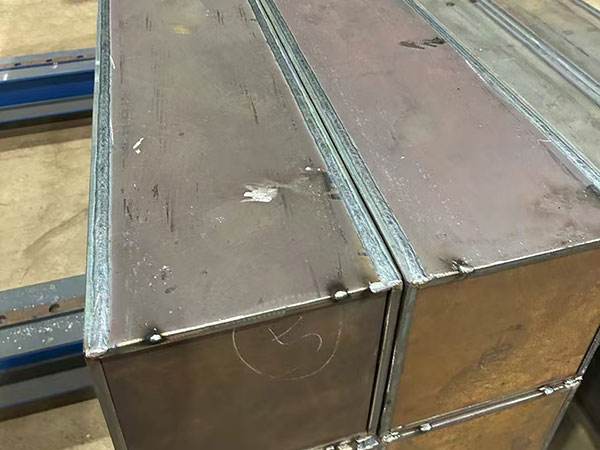 鋼箱梁